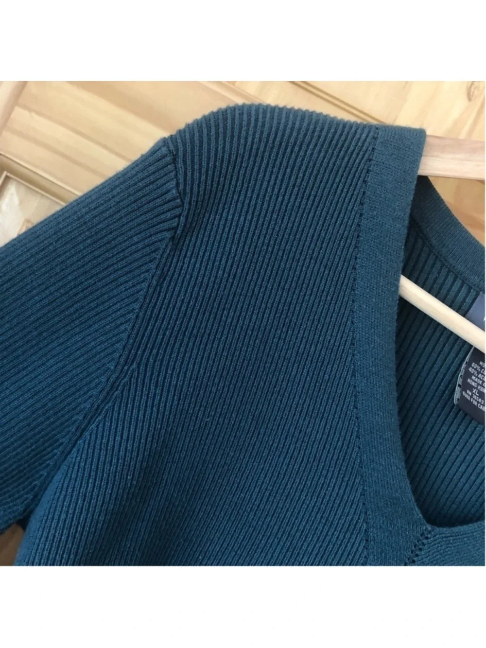 Vintage Van Huesen ribbed v-neck sweater women’s size XL